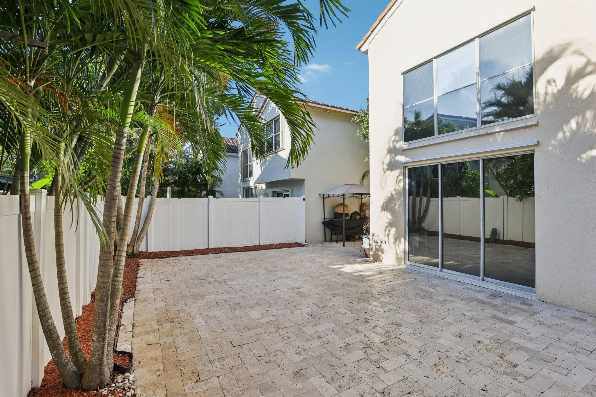 972 Azure Lane Weston, FL 33326 - Photo 13 of 61 Photo 13