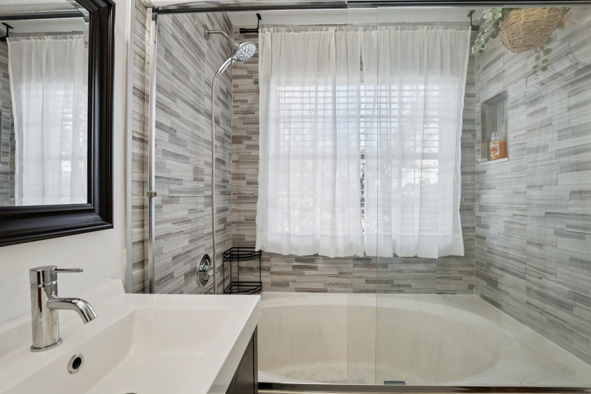 972 Azure Lane Weston, FL 33326 - Photo 6 of 61 Photo 6