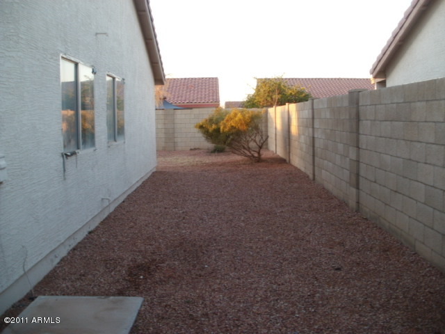 1916 East Darrel Road Phoenix, AZ 85042 - Photo 23 of 25 Side