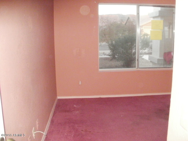 1916 East Darrel Road Phoenix, AZ 85042 - Photo 10 of 25 Bdrm2