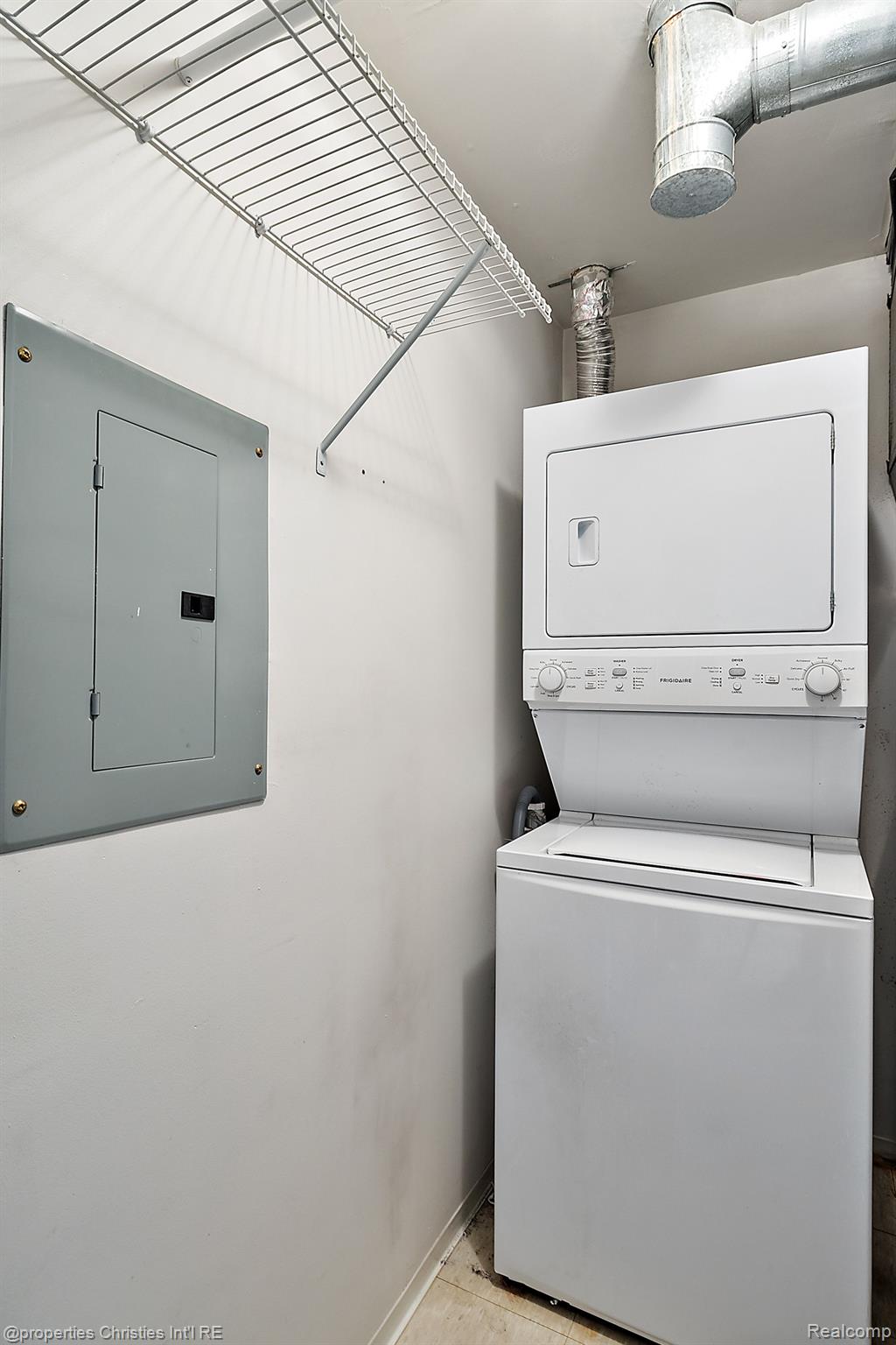 2591 Columbia Road Berkley, MI 48072 - Photo 23 of 24 Gallery Image 23
