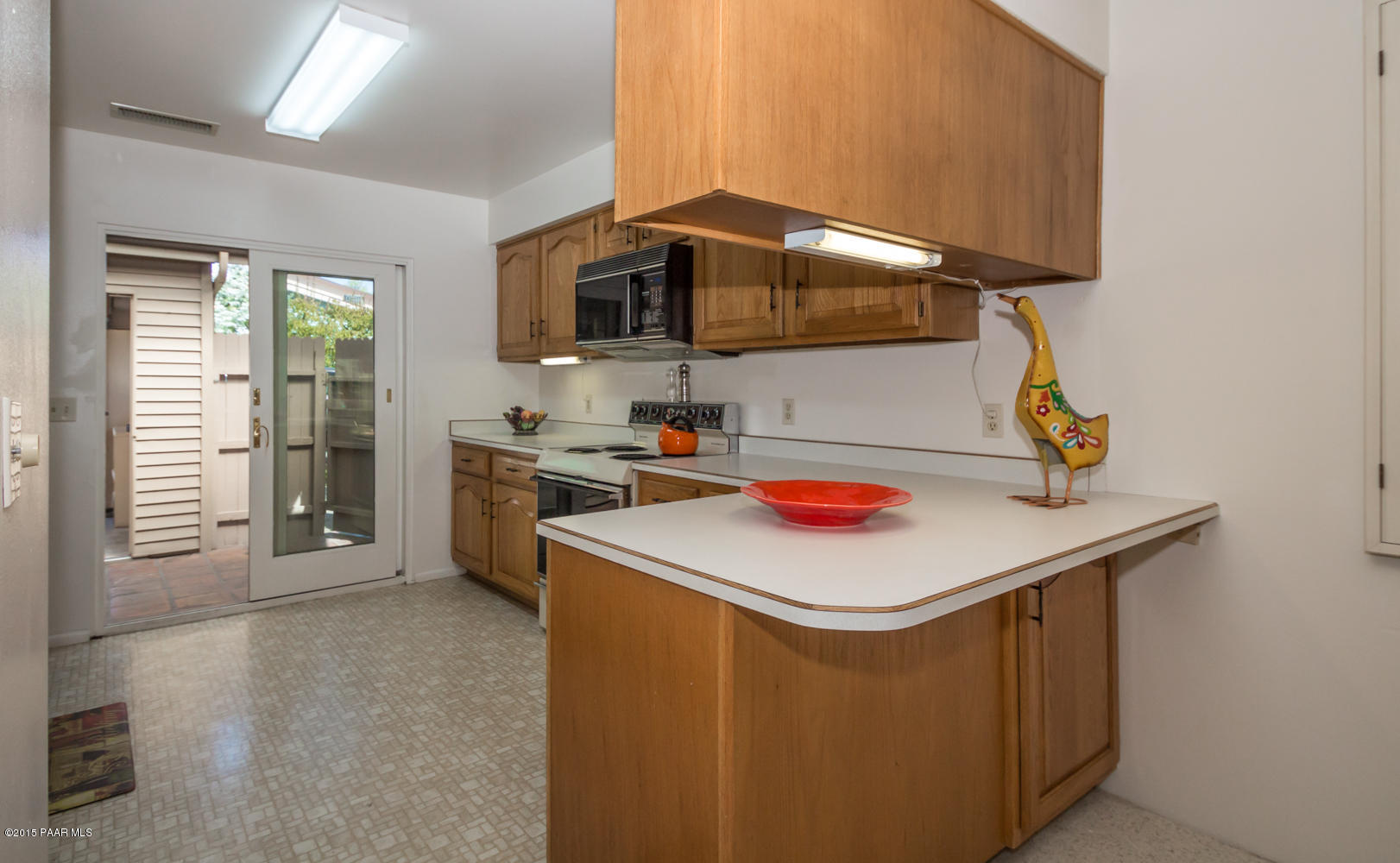 320 Rim Rock Circle, Unit 2 Prescott, AZ 86303 - Photo 4 of 14 Kitchen