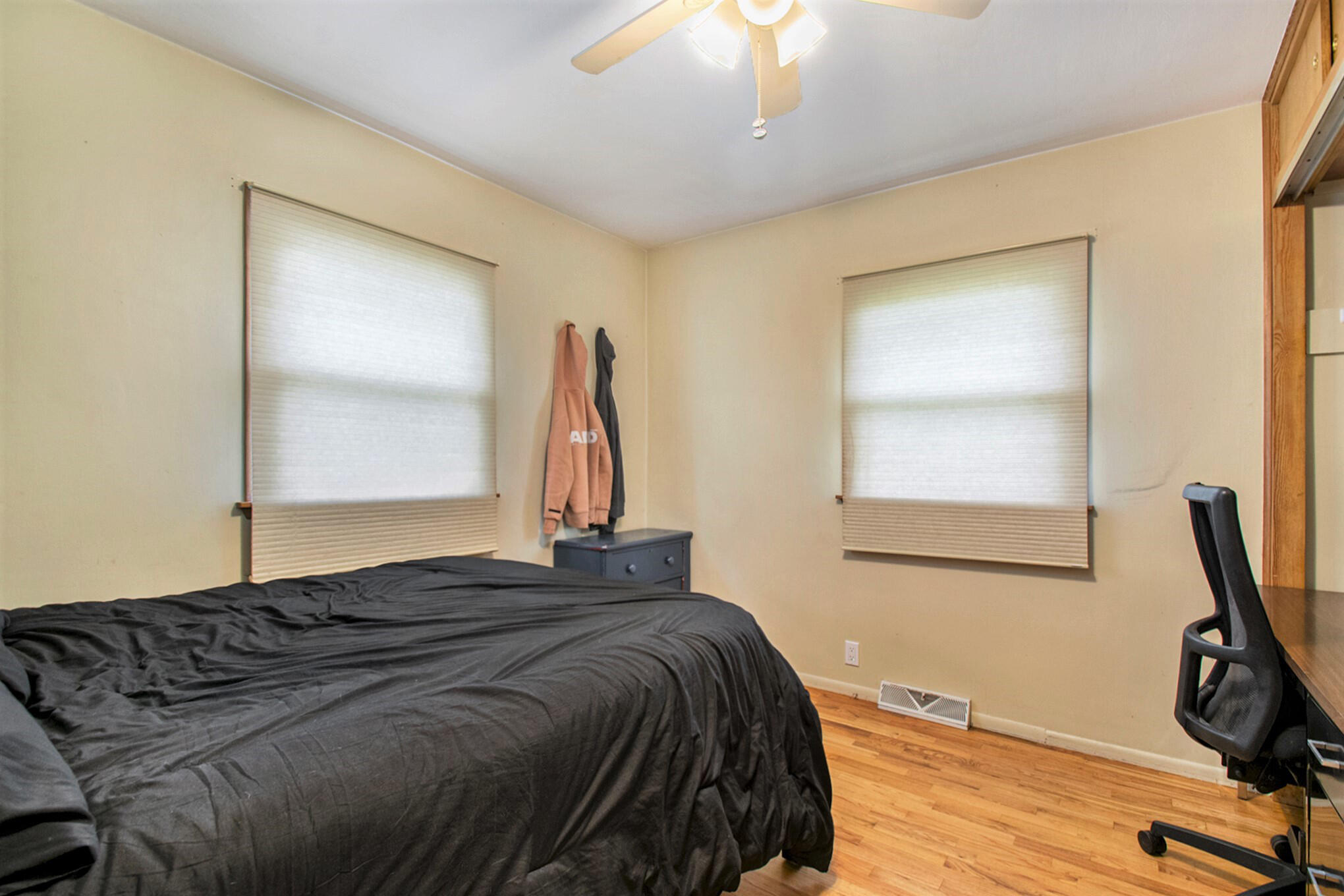 1070 Fairlawn Road St. Joseph, MI 49085 - Photo 19 of 34 Bedroom 2