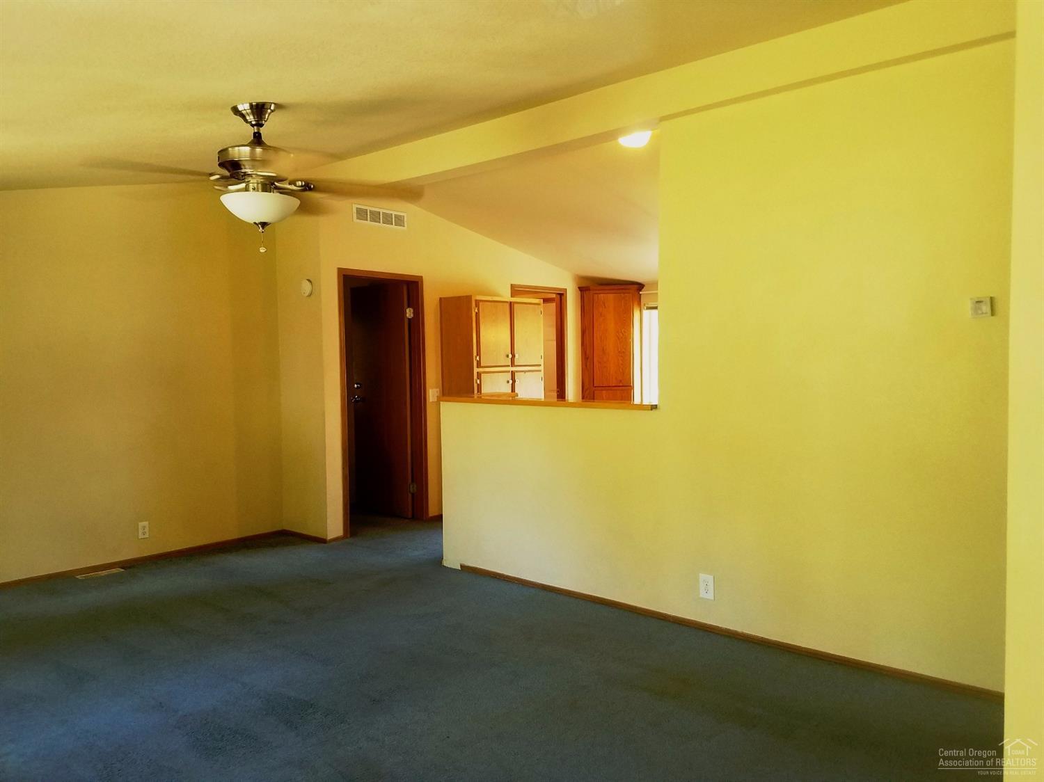 18985 Baker Road Bend, OR 97702 - Photo 4 of 21 Additional Photo