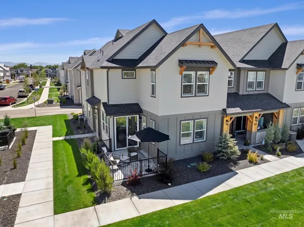 $435,000 | 203 South Koyukuk Avenue, Star, ID 83669