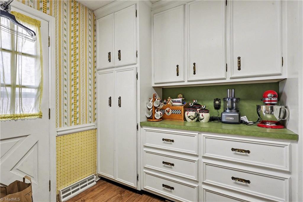 6726 Branson Mill Road Pleasant Garden, NC 27313 - Photo 11 of 32 Laundry room