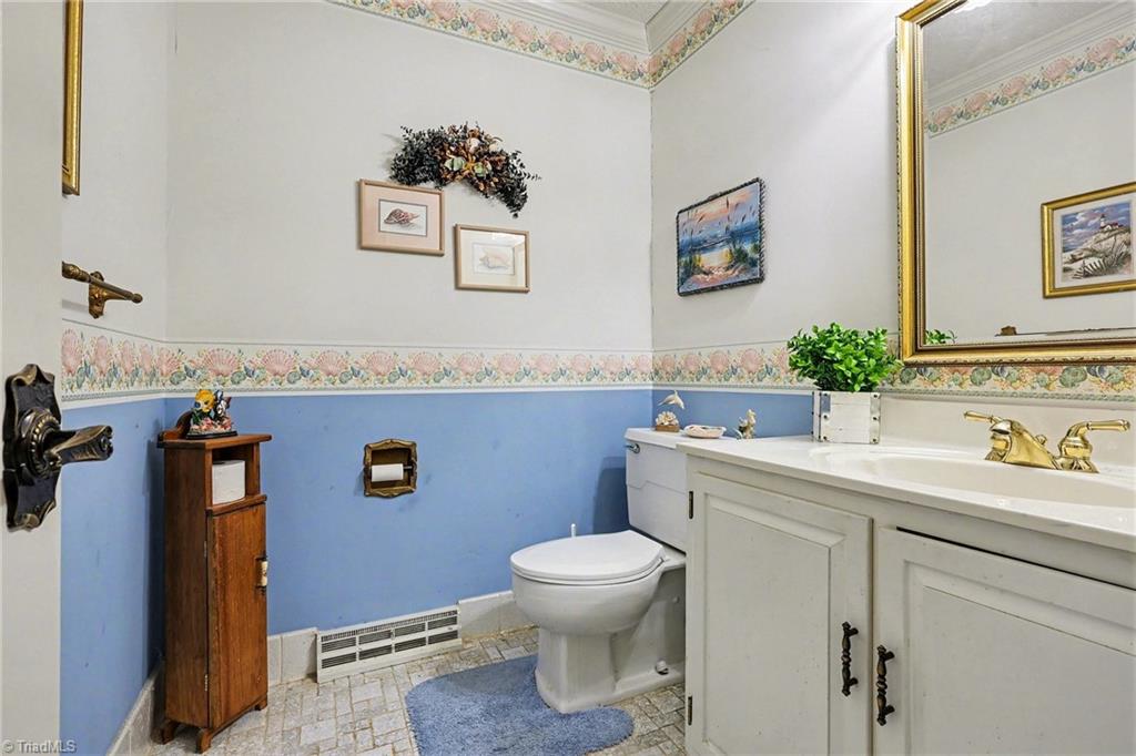 6726 Branson Mill Road Pleasant Garden, NC 27313 - Photo 18 of 32 Bathroom