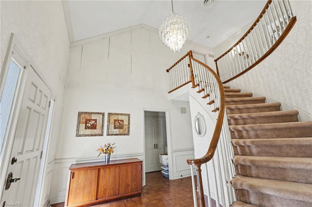 6726 Branson Mill Road Pleasant Garden, NC 27313 - Photo 7 of 32 Foyer