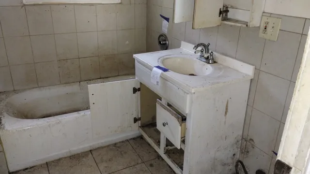 $85,950 | 4601 188th Street, Country Club Hills, IL 60478