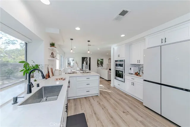 $1,565,000 | 702 Oakcrest Avenue, Brea, CA 92821