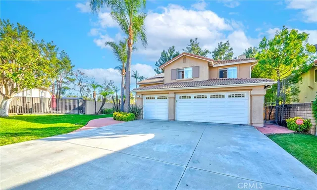 $1,565,000 | 702 Oakcrest Avenue, Brea, CA 92821