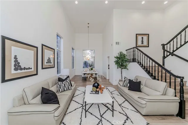 $1,565,000 | 702 Oakcrest Avenue, Brea, CA 92821