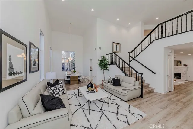 $1,565,000 | 702 Oakcrest Avenue, Brea, CA 92821