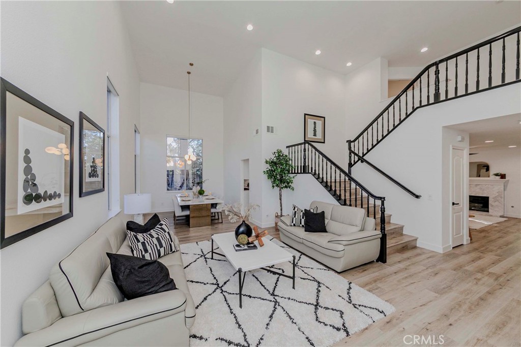 702 Oakcrest Avenue Brea, CA 92821 - Photo 8 of 52