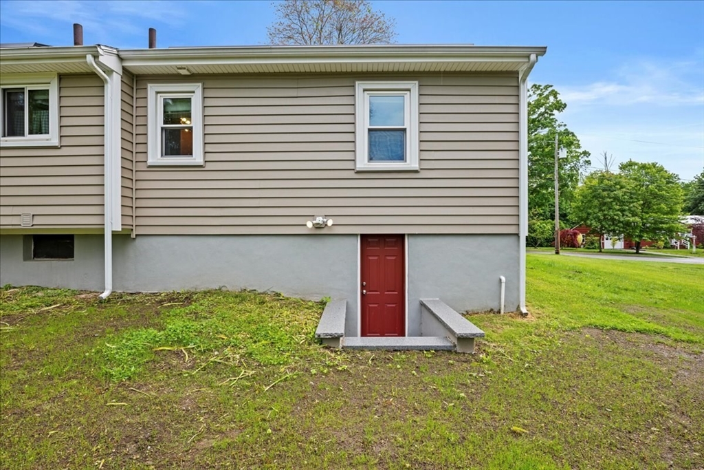 9 Lillian Road Acton, MA 01720 - Photo 24 of 34