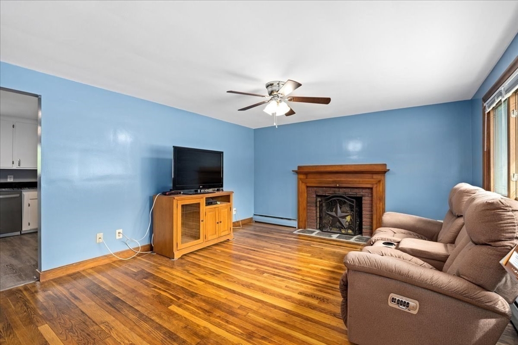 9 Lillian Road Acton, MA 01720 - Photo 10 of 34