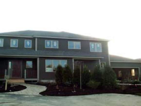 231 Cushing Road, Unit 2 Newmarket, NH 03857 - Photo 1 of 2