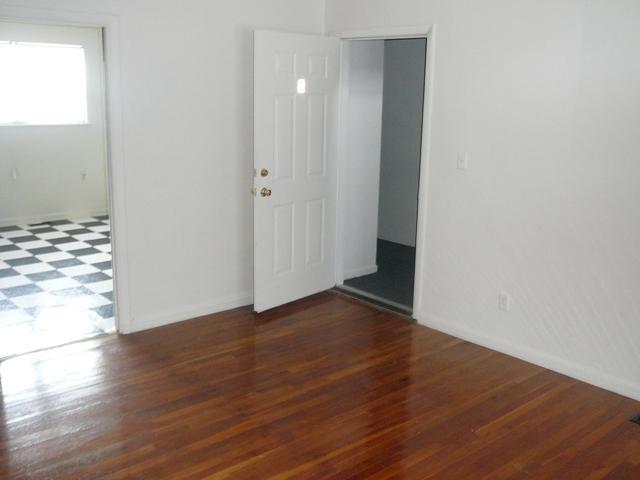 5107 Banbury Road Indianapolis, IN 46226 - Photo 4 of 8 Gallery Image 4