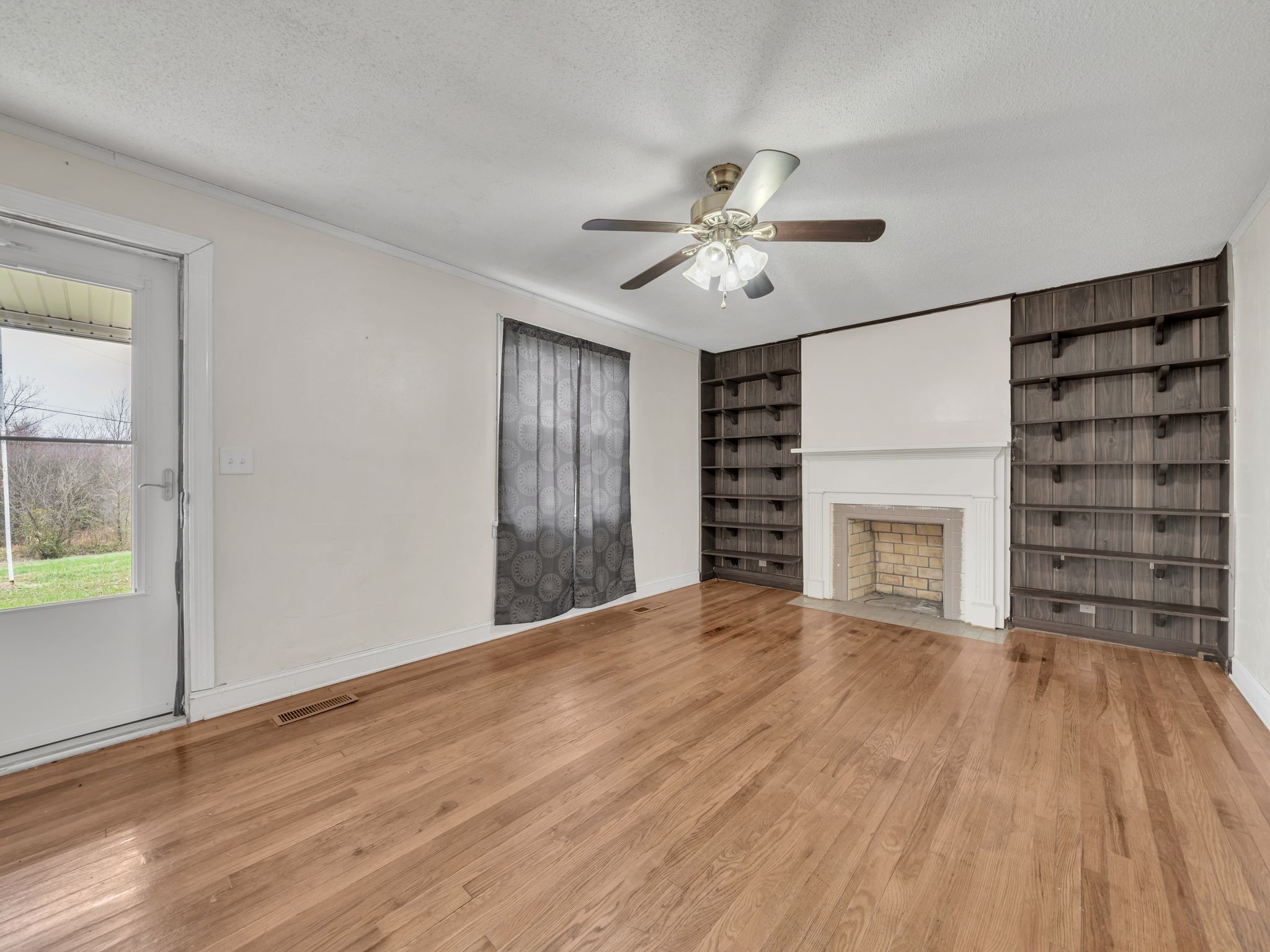 1732 Buck Hollow Road Chapmansboro, TN 37035 - Photo 5 of 18