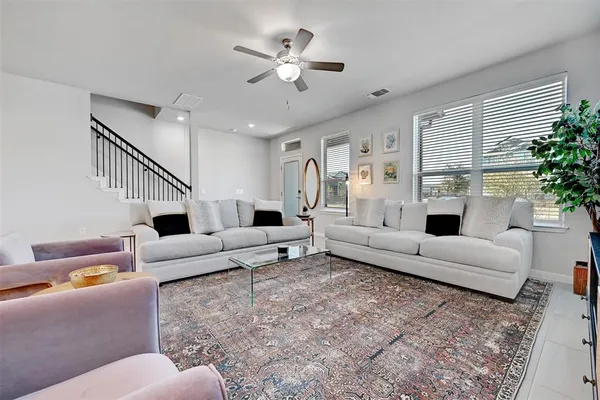 $2,400 | 5309 A Baythorne Drive, Austin, TX 78747
