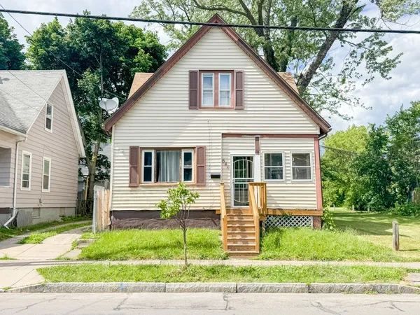 $104,900 | 644 Ave D, Rochester, NY 14621