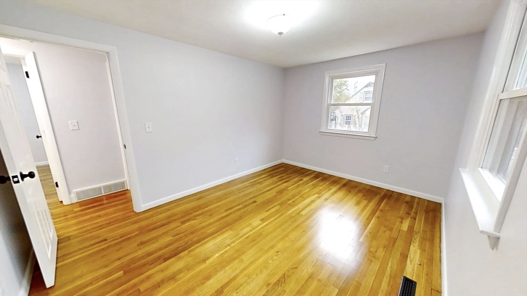 8 Reardon Road Hudson, MA 01749 - Photo 18 of 30