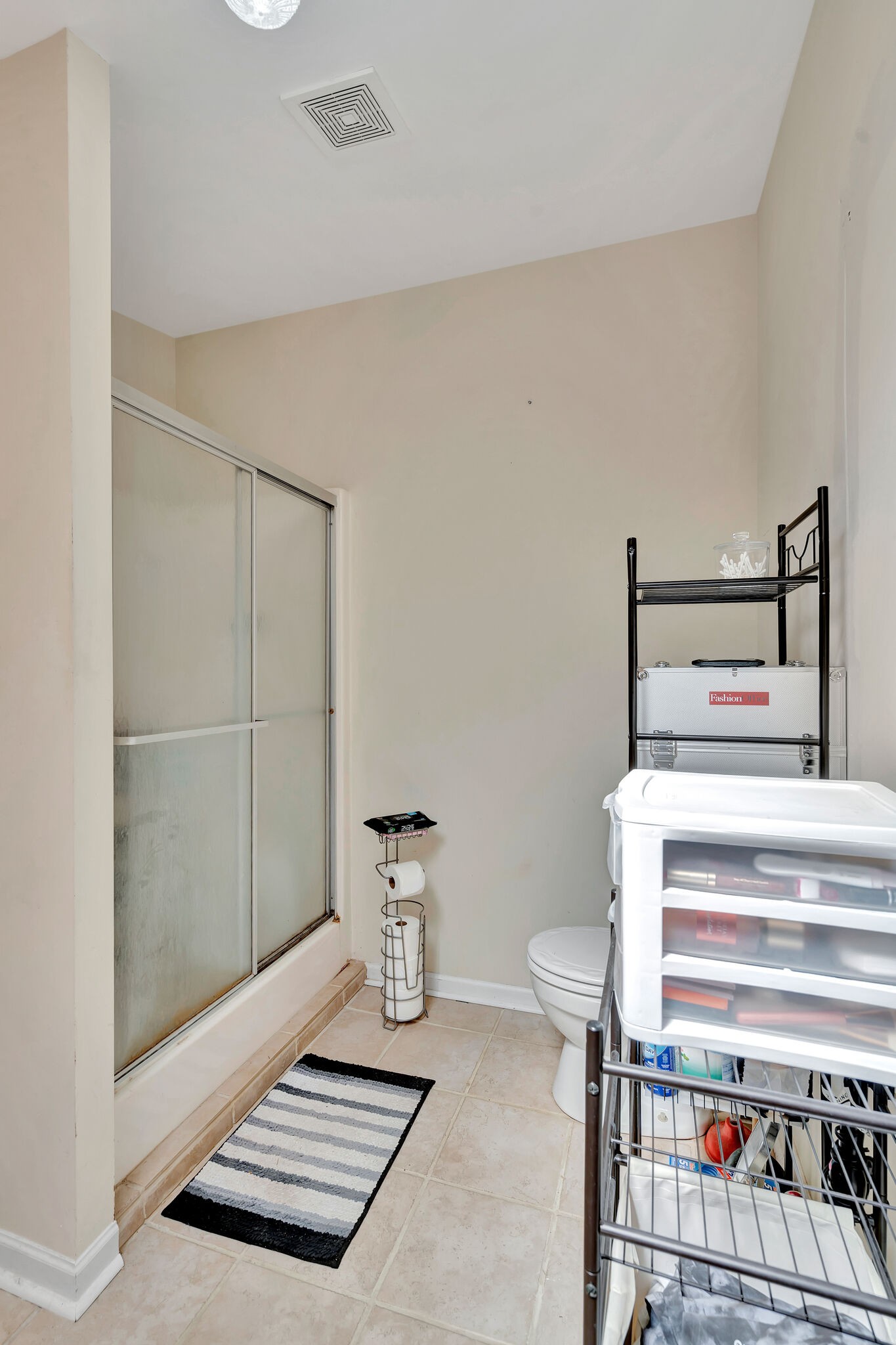 175 B Mitchell Road Portland, TN 37148 - Photo 14 of 29 a view of room with stairs and a rug