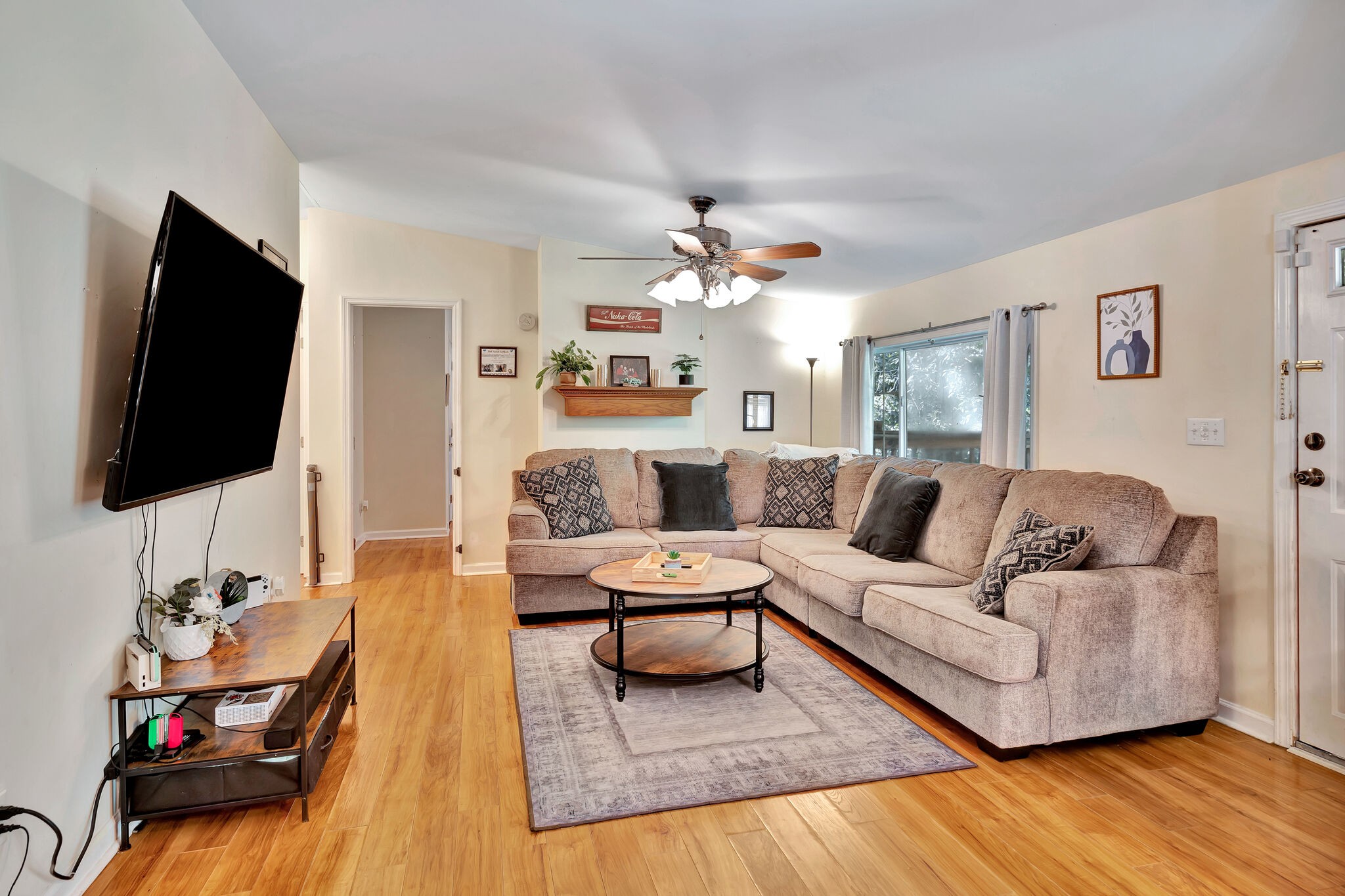 175 B Mitchell Road Portland, TN 37148 - Photo 17 of 29 a living room with furniture and a flat screen tv