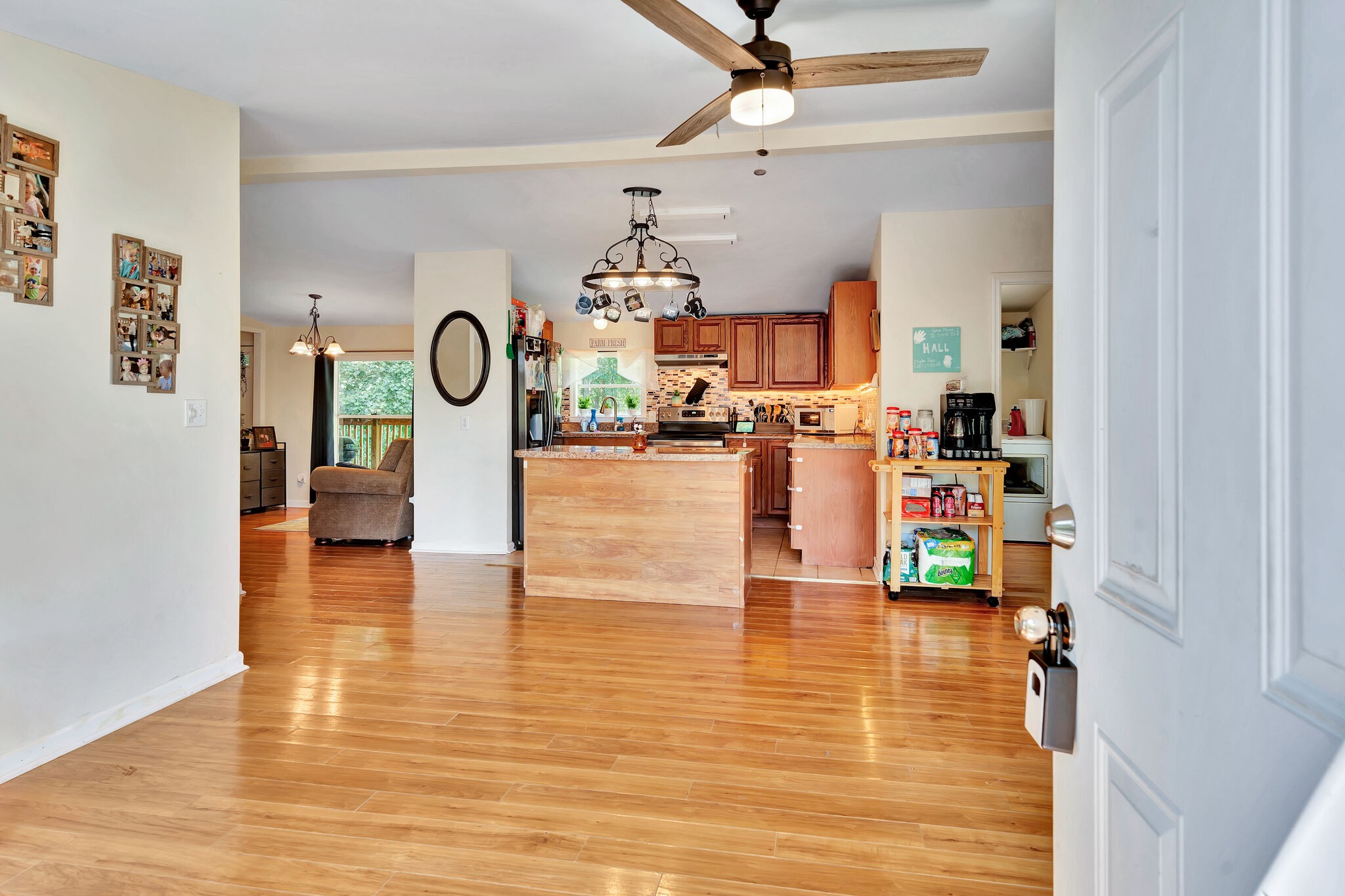 175 B Mitchell Road Portland, TN 37148 - Photo 5 of 29 a view of a living room