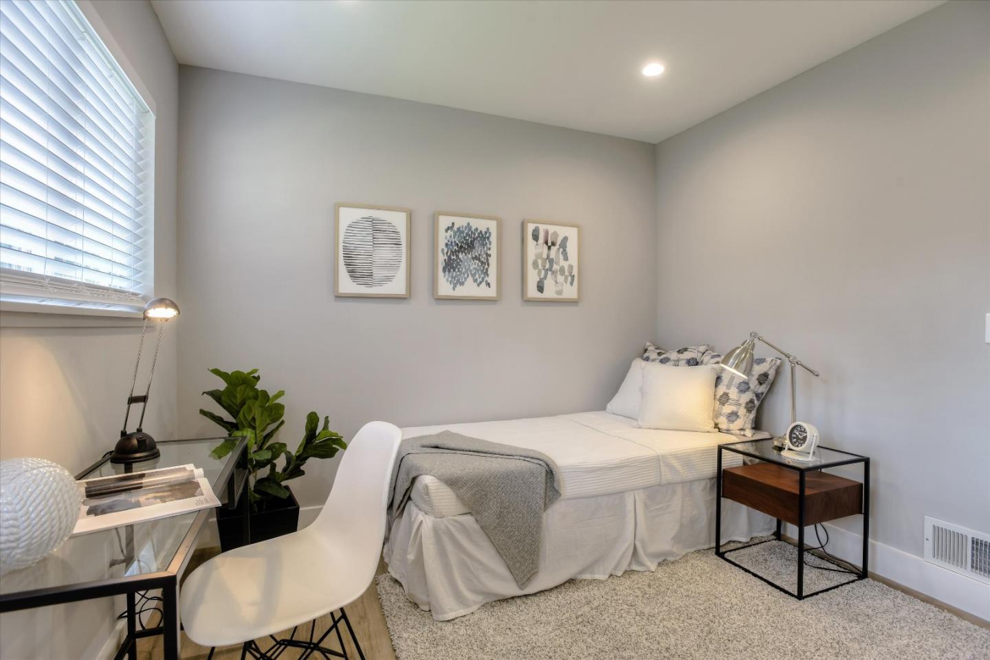 398 Chester Place Pacifica, CA 94044 - Photo 17 of 30