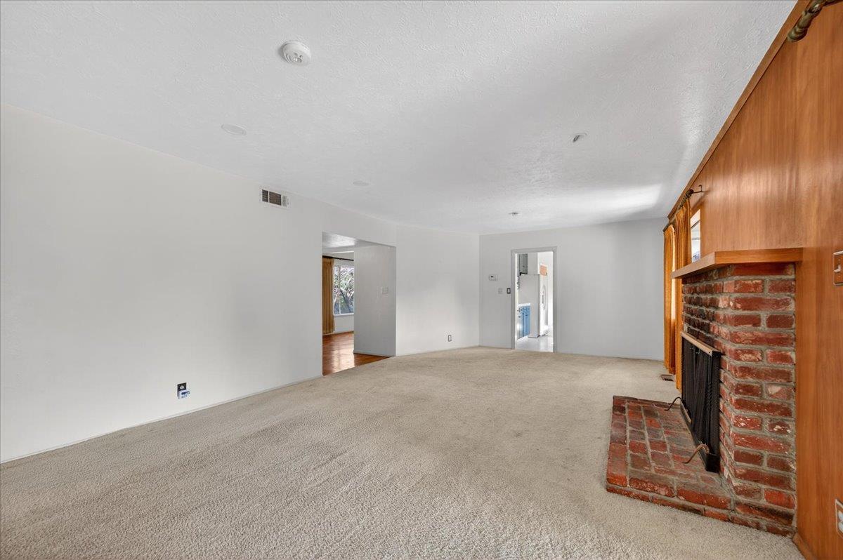 1699 West San Ramon Avenue Fresno, CA 93711 - Photo 15 of 54