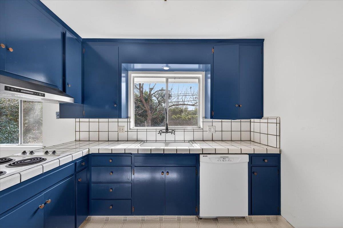 1699 West San Ramon Avenue Fresno, CA 93711 - Photo 19 of 54