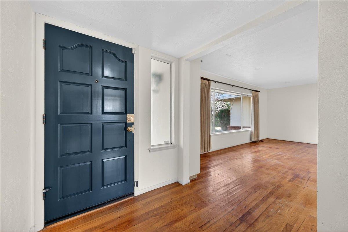 1699 West San Ramon Avenue Fresno, CA 93711 - Photo 5 of 54