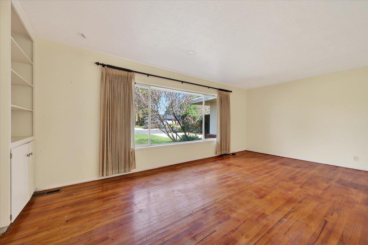 1699 West San Ramon Avenue Fresno, CA 93711 - Photo 7 of 54