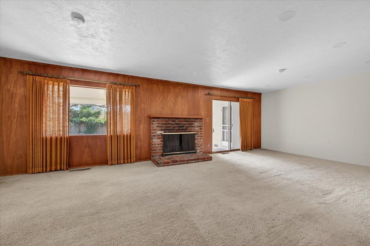 1699 West San Ramon Avenue Fresno, CA 93711 - Photo 10 of 54