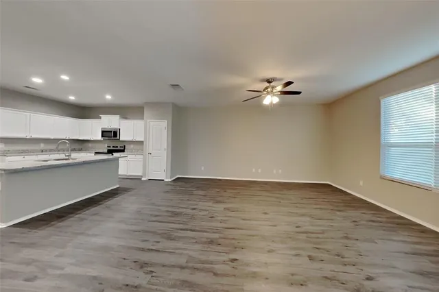 $2,475 | 926 Penny Royal Court, Arlington, TX 76002
