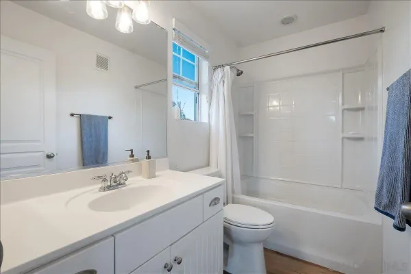 $759,900 | 750 Harbor Cliff Way, Unit 102, Oceanside, CA 92054