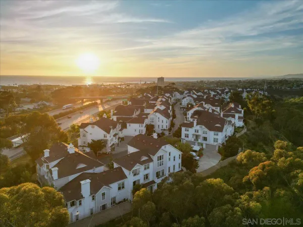 $759,900 | 750 Harbor Cliff Way, Unit 102, Oceanside, CA 92054