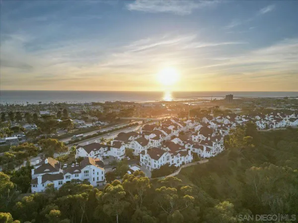 $759,900 | 750 Harbor Cliff Way, Unit 102, Oceanside, CA 92054