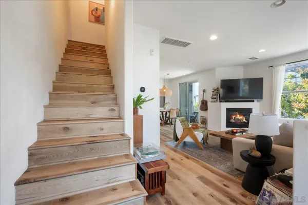 $759,900 | 750 Harbor Cliff Way, Unit 102, Oceanside, CA 92054