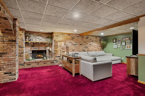 $299,900 | 701 6th Avenue Southwest, Austin, MN 55912