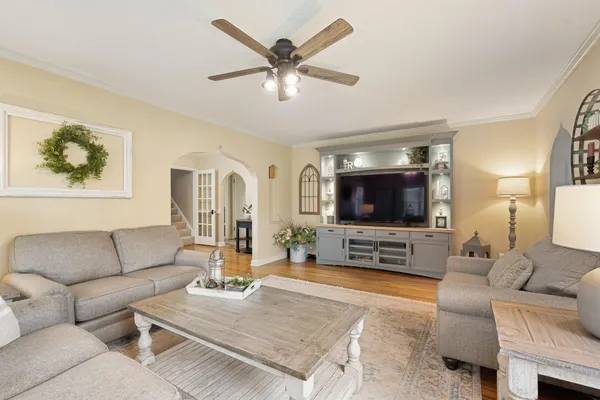 $299,900 | 701 6th Avenue Southwest, Austin, MN 55912