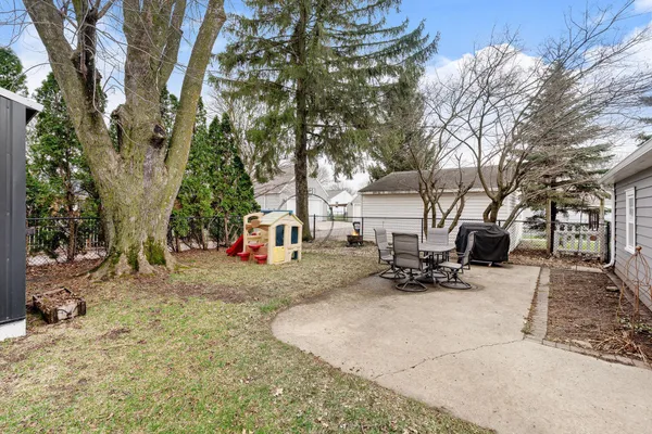 $299,900 | 701 6th Avenue Southwest, Austin, MN 55912