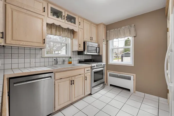 $299,900 | 701 6th Avenue Southwest, Austin, MN 55912