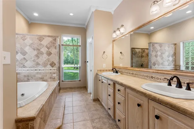 $1,299,000 | 419 Vista Del Lago Drive, Huffman, TX 77336