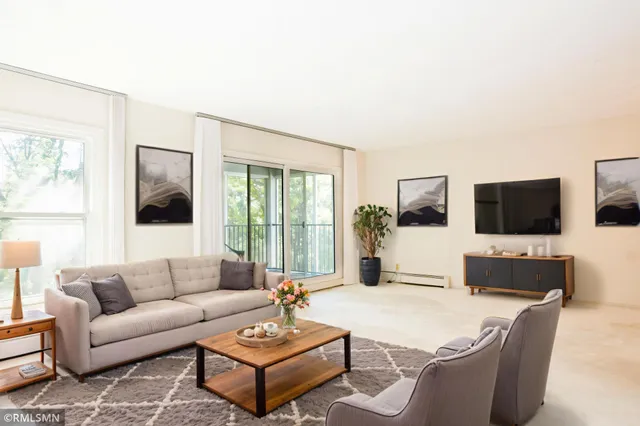 $260,000 | 3020 St Albans Mill Road, Unit 312, Minnetonka, MN 55305