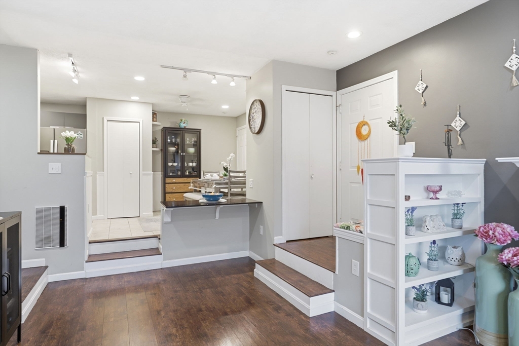 4 Erick Road, Unit 99 Mansfield, MA 02048 - Photo 4 of 21