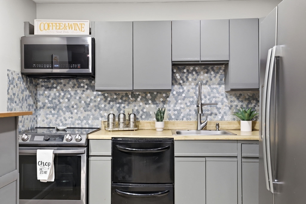 4 Erick Road, Unit 99 Mansfield, MA 02048 - Photo 6 of 21