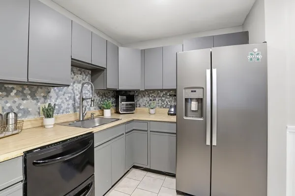 $379,900 | 4 Erick Road, Unit 99, Mansfield, MA 02048