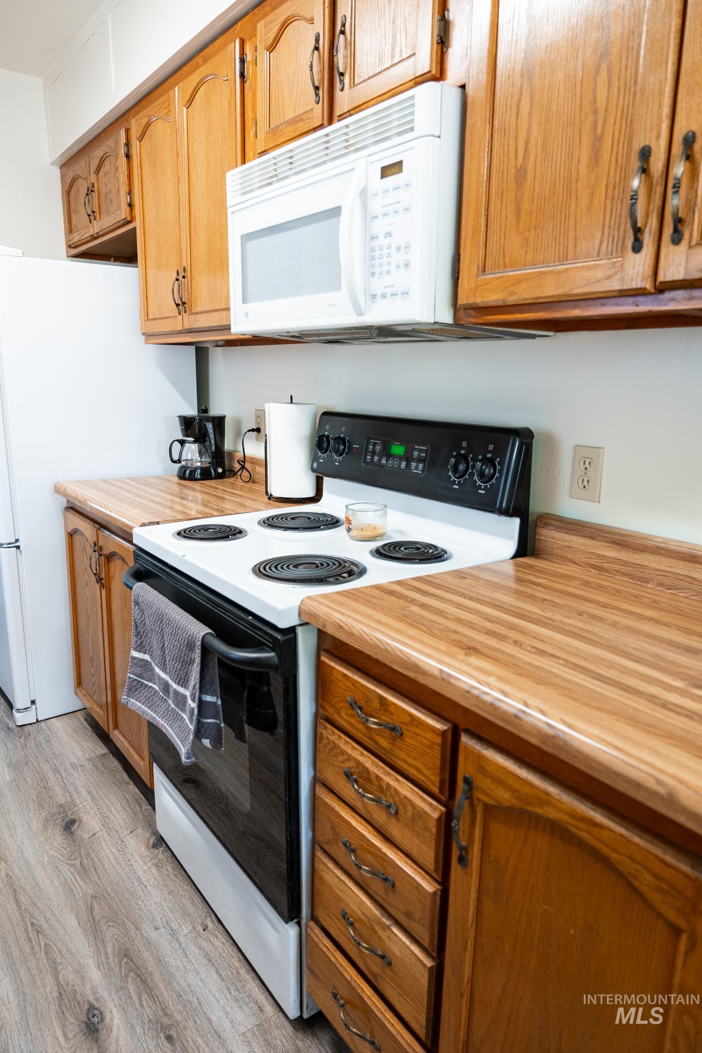 370 East Jefferson Huntington, OR 97907 - Photo 13 of 41